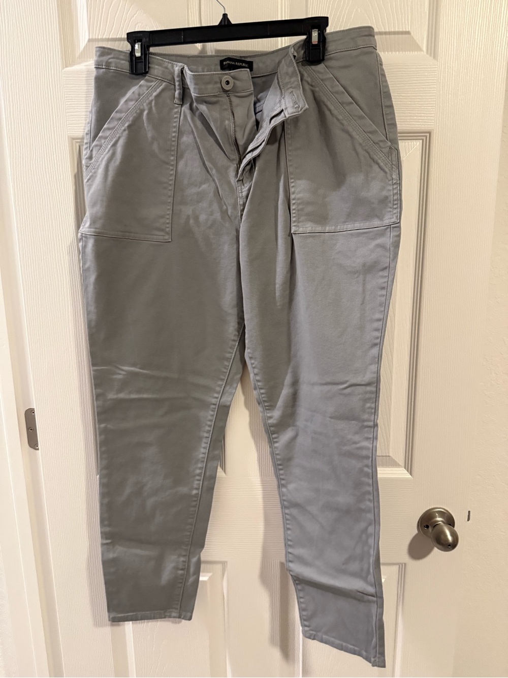 Banana Republic Women's Light Gray Chino Tapered Pants